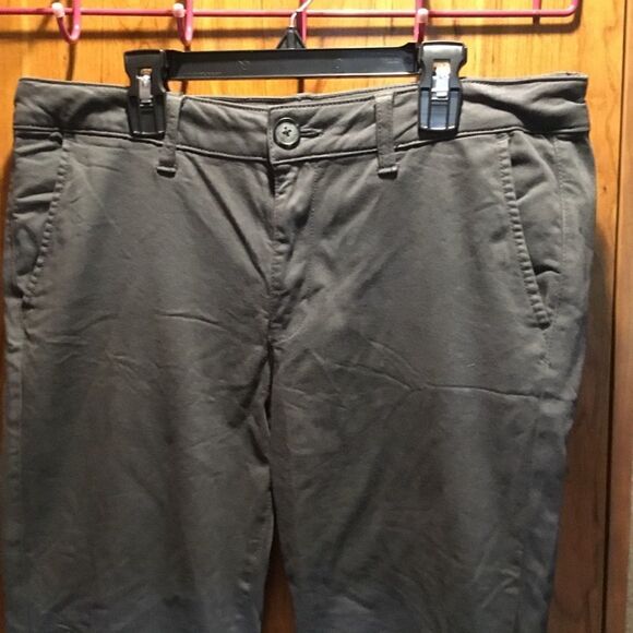 NWOT. American Eagle Brand Dark Olive Women’s Size 12S Slacks - Picture 5 of 10